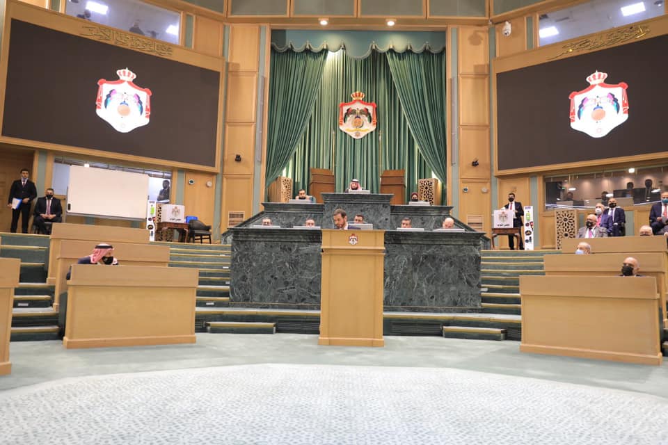 لجان نيابية تتابع ملفات الطاقة والسياحة والزراعة والمالية