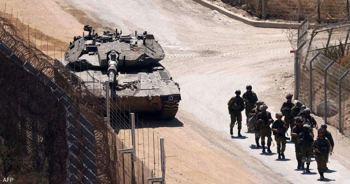 اعتقال 3 أشخاص بعد توغل 22 آلية عسكرية إسرائيلية في جنوب سوريا