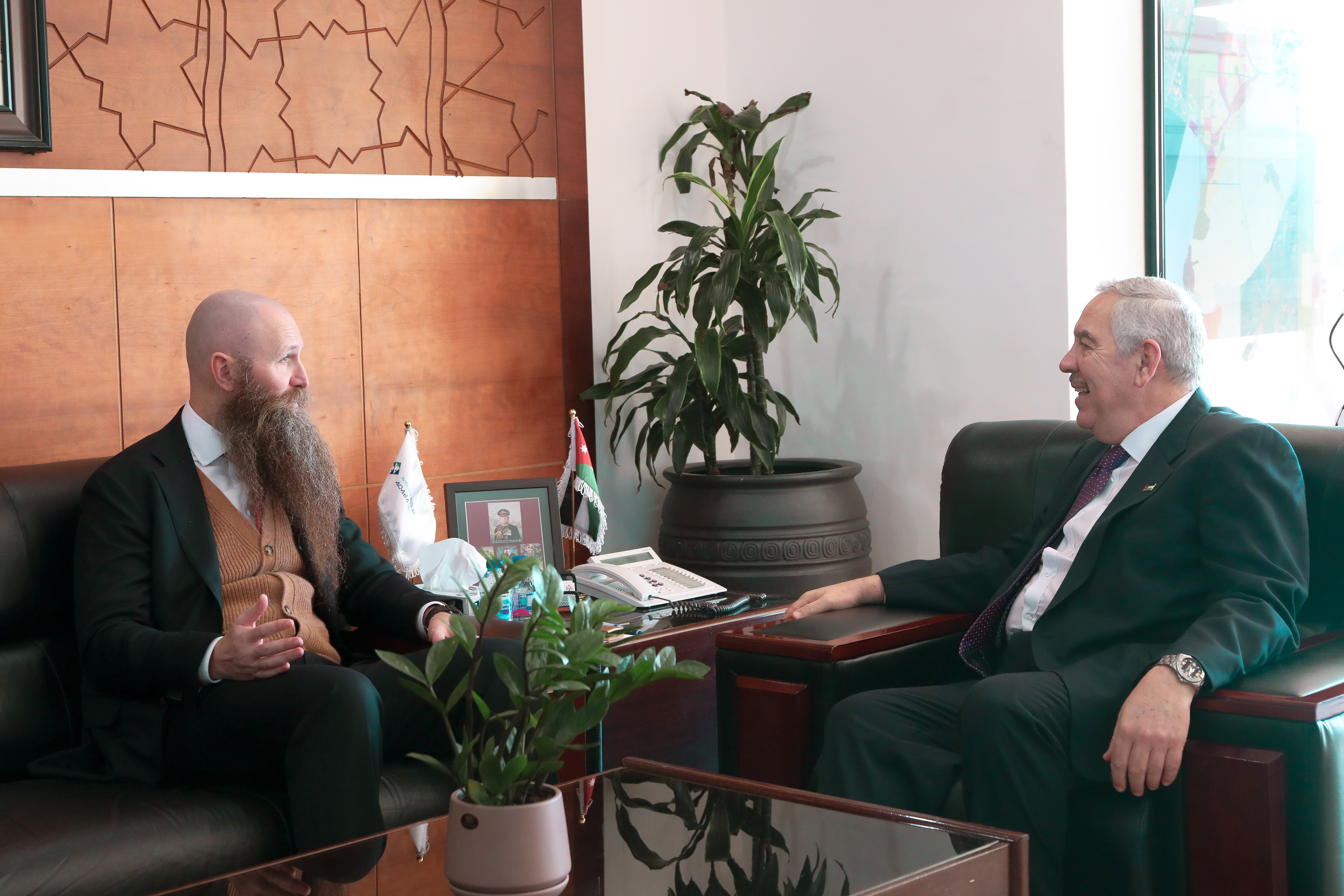 العقبة الخاصة تبحث سبل التعاون مع السفارة الأميركية