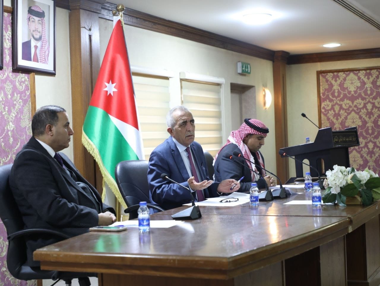 وزير الثقافة يلتقي الهيئات الثقافية في الزرقاء