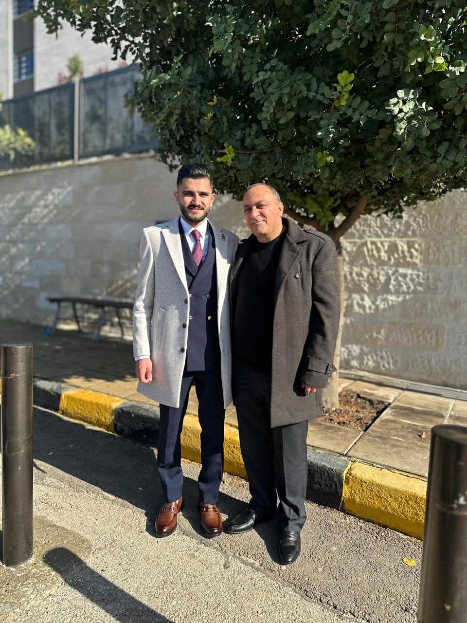 الإعلامي يوسف الفقهاء يهنئ محمد الديرباني بتفوقه الأكاديمي