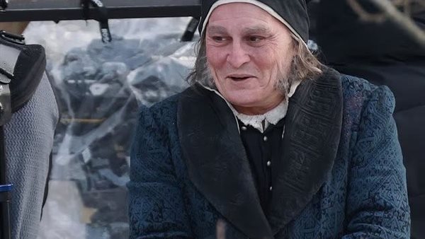 جوني ديب يفاجئ جمهوره بملامح صادمة في عمله السينمائي الجديد