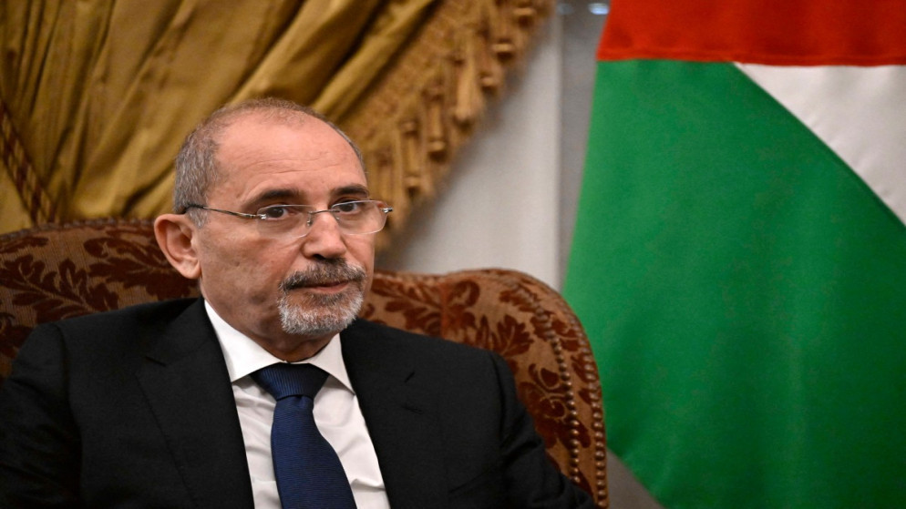 الصفدي ووالتز يناقشان المساعدات الإنسانية إلى غزة وتعزيز التعاون الأردني الأمريكي