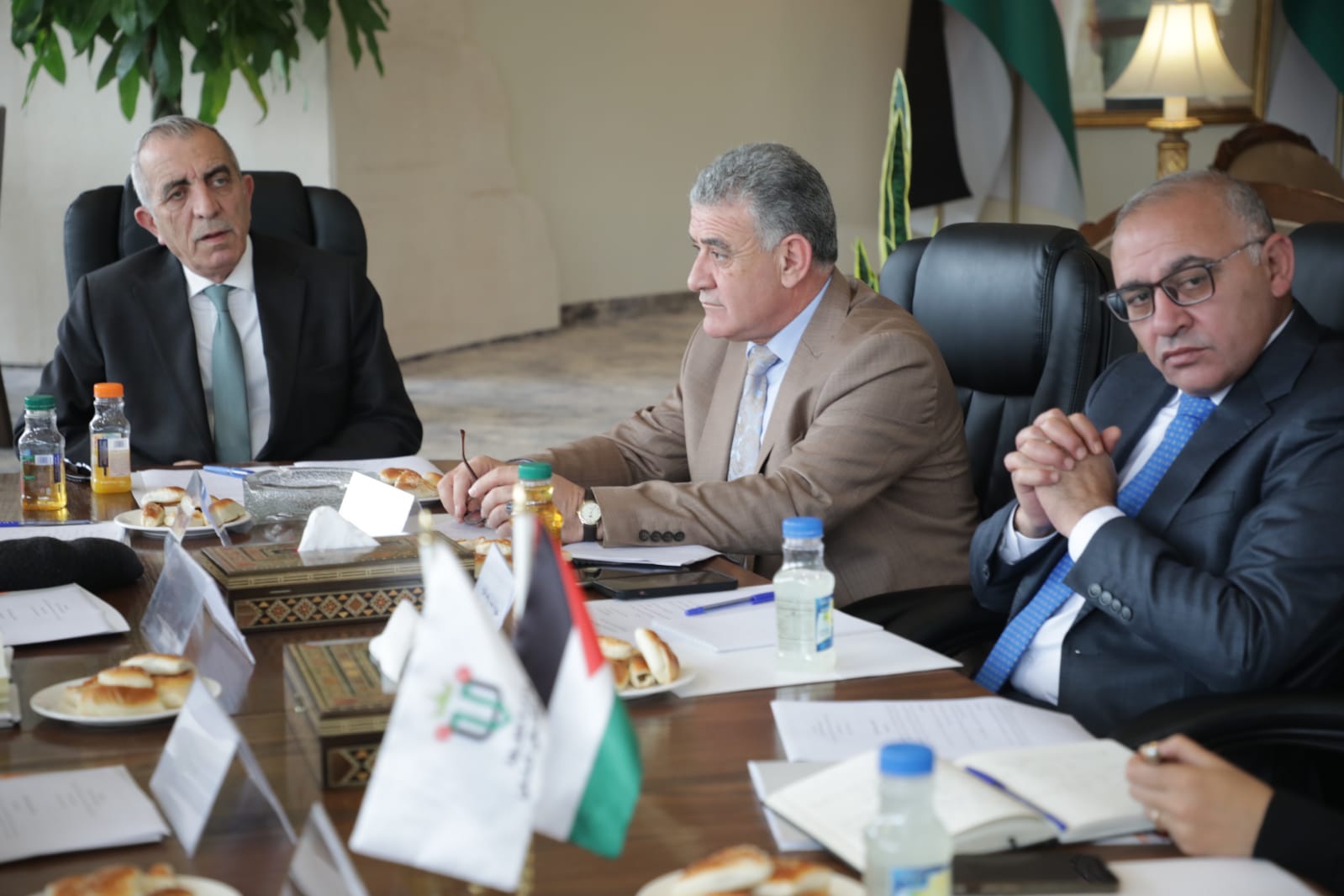 الرواشدة يلتقي أعضاء اللجنة الوطنية لبرنامج ذاكرة العالم للعام 2026