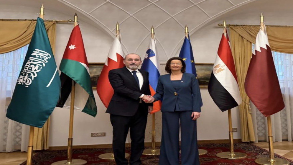 اجتماع عربي مع وزيرة خارجية سلوفينيا لبحث وقف اطلاق النار في غزة