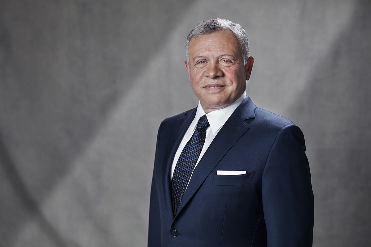 الملك يتلقى برقيات تهنئة بالذكرى السابعة والعشرين ليوم الوفاء والبيعة