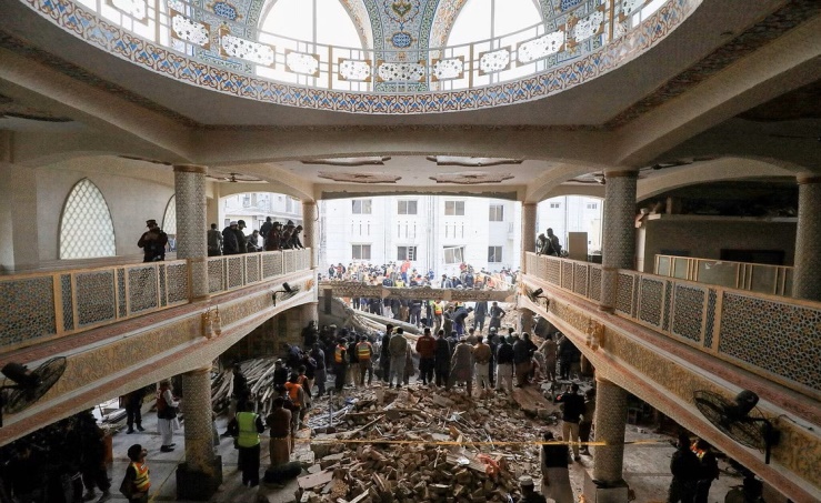 ارتفاع عدد ضحايا تفجير مسجد اسلام اباد الى 31 واكثر من 100 جريح