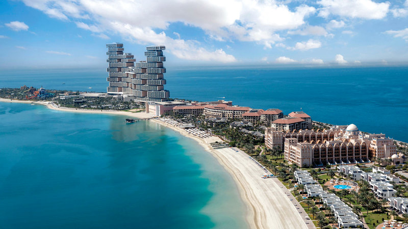 وزير الاقتصاد: معدل الاشغال الفندقي في الامارات يصل الى 79.5% خلال 11 شهراً