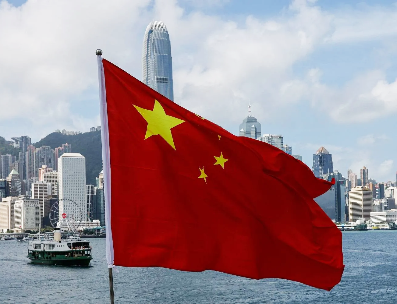 الصين تحث البنوك على الحد من انكشافها على السندات الاميركية