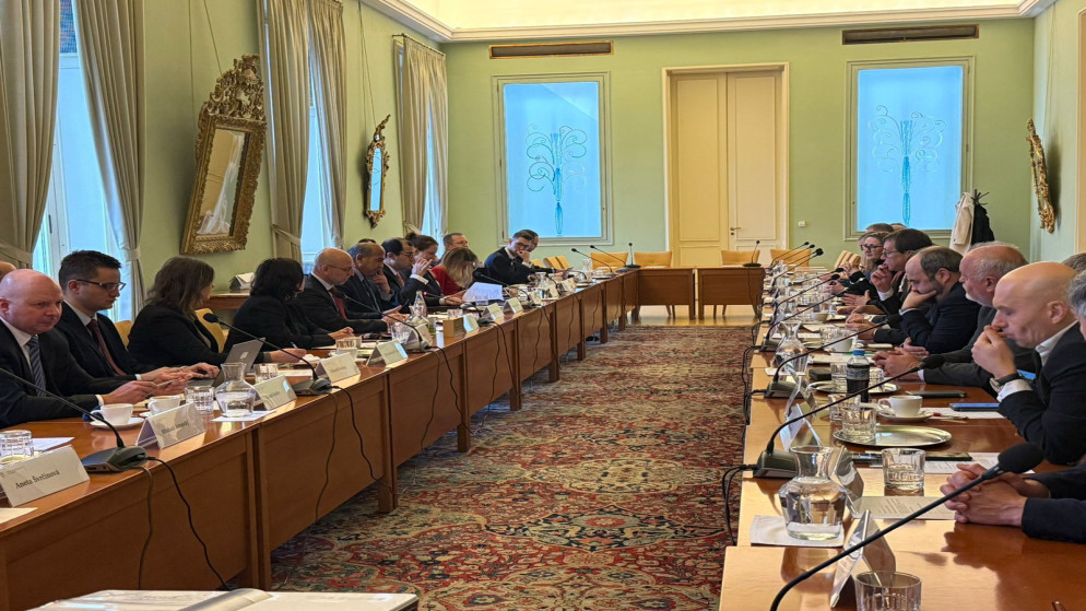 مشاورات سياسية اردنية تشيكية في براغ