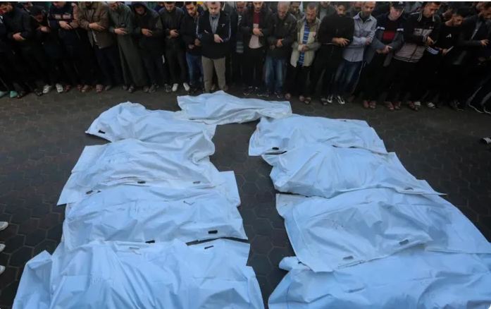 استشهاد أربعة فلسطينيين في غارة اسرائيلية بغزة