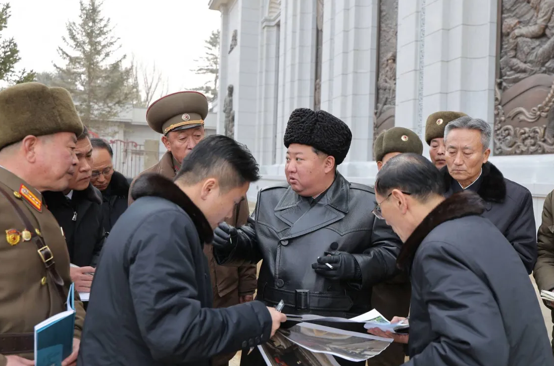 كيم جونغ أون يشيد بشجاعة جنوده في دعم روسيا بأوكرانيا