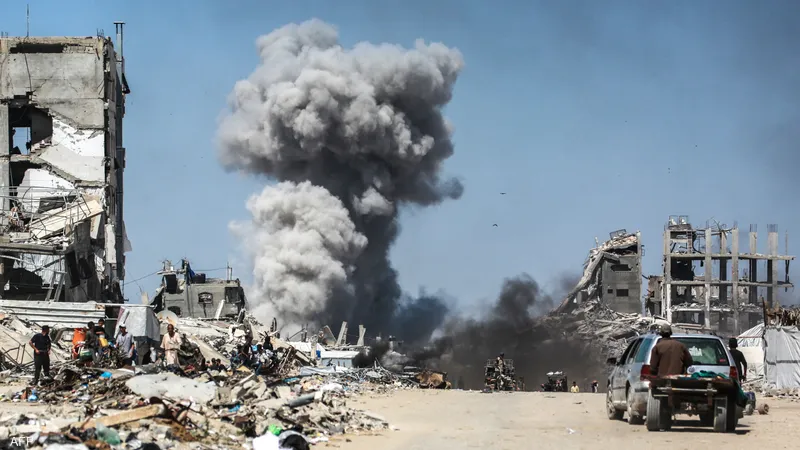 عشرة شهداء جراء قصف إسرائيلي على قطاع غزة