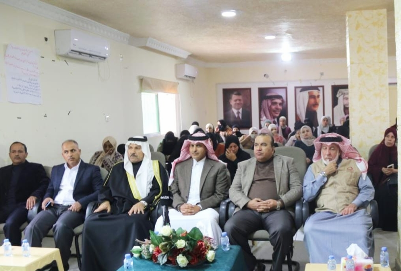 السفير القطري يشرف على توزيع آلاف طرود الخير في لواءي الموقر وسحاب