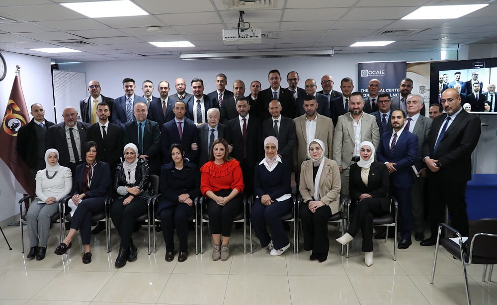 توقيع اتفاقية تحالف استراتيجي عالمي بين مجموعة طلال أبوغزاله العالمية والمركز العالمي للتميز في الذكاء الاصطناعي