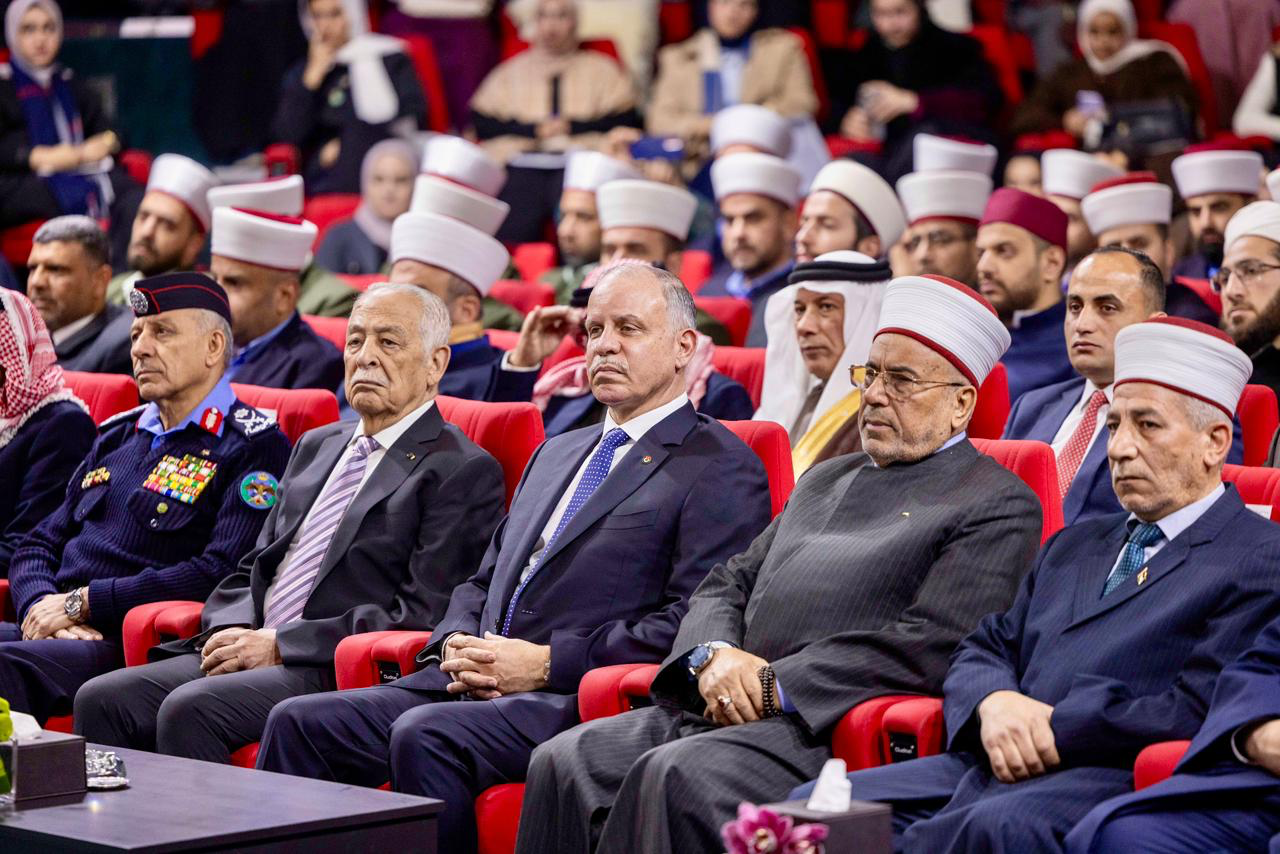 مندوبا عن الملك سمو الأمير فيصل يرعى المجلس العلمي الهاشمي الـ121