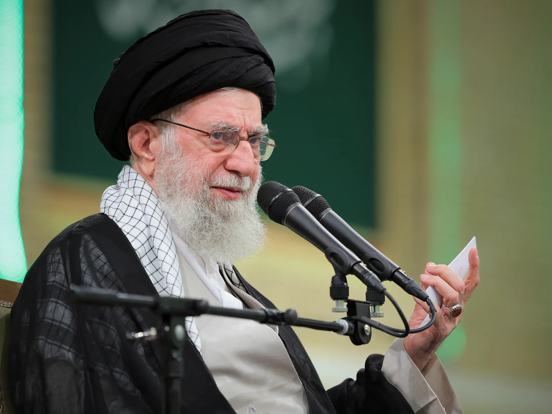 إيرانيون يحتفلون في طهران ومدن أخرى بعد إعلان ترامب مقتل خامنئي