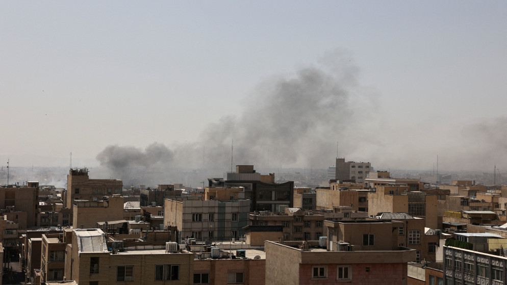 الضربات الإسرائيلية لإيران تستهدف التلفزيون الرسمي ومستشفى