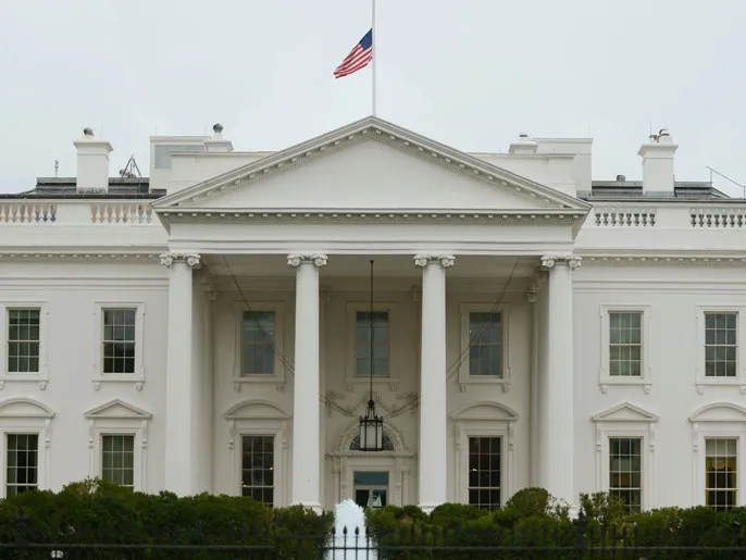 البيت الأبيض: ترامب لن يكون سعيدا إذا تبين أن روسيا تمد إيران بمعلومات استخباراتية