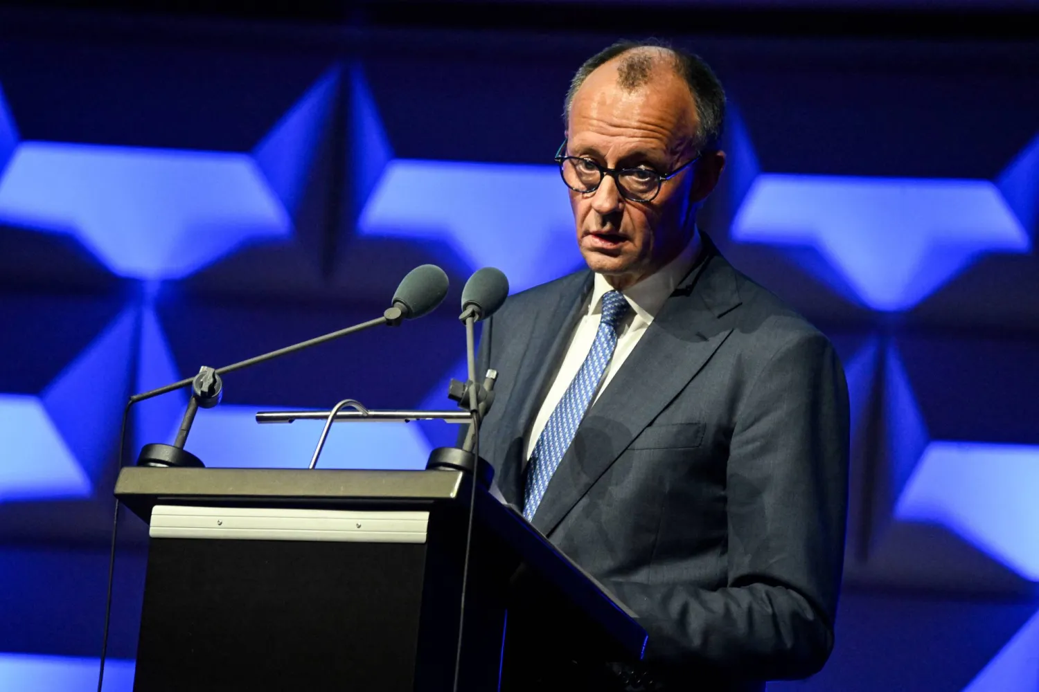 ميرتس: ألمانيا تعزز الأمن الداخلي وسط الحرب في الشرق الأوسط