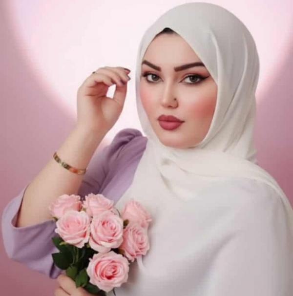 المرأة هي الحكاية