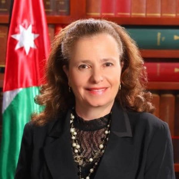 جولات ملكية خليجية في خضم الحرب