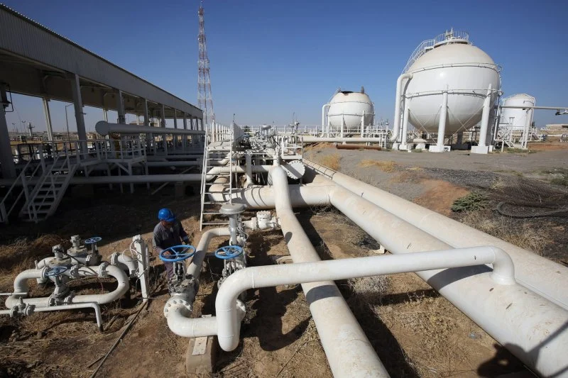 العراق يعلن حالة القوة القاهرة بحقول النفط التي تعمل بها شركات أجنبية