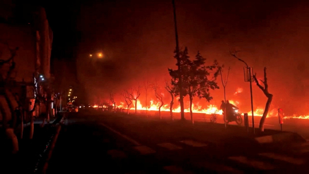 سقوط صاروخ على خطوط ومحطات الغاز في خرمشهر وأصفهان بإيران