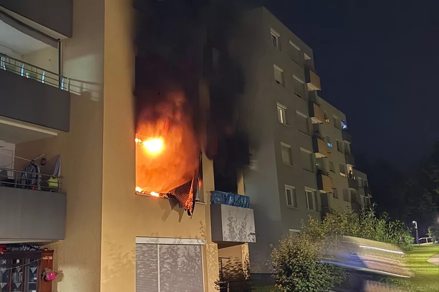 خمسة إصابات إثر حريق شقة ناتج عن مدفأة غاز في عمان