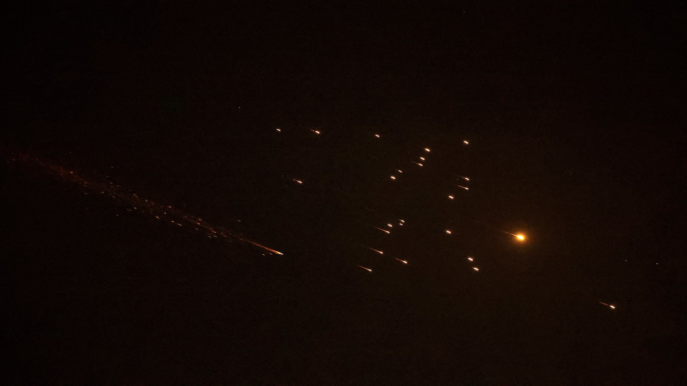 الحوثيون ينفذون أول عملية عسكرية بصواريخ باليستية على مواقع إسرائيلية