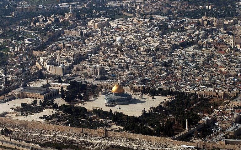 رفض عربي إسلامي لقيود إسرائيل على حرية العبادة في القدس