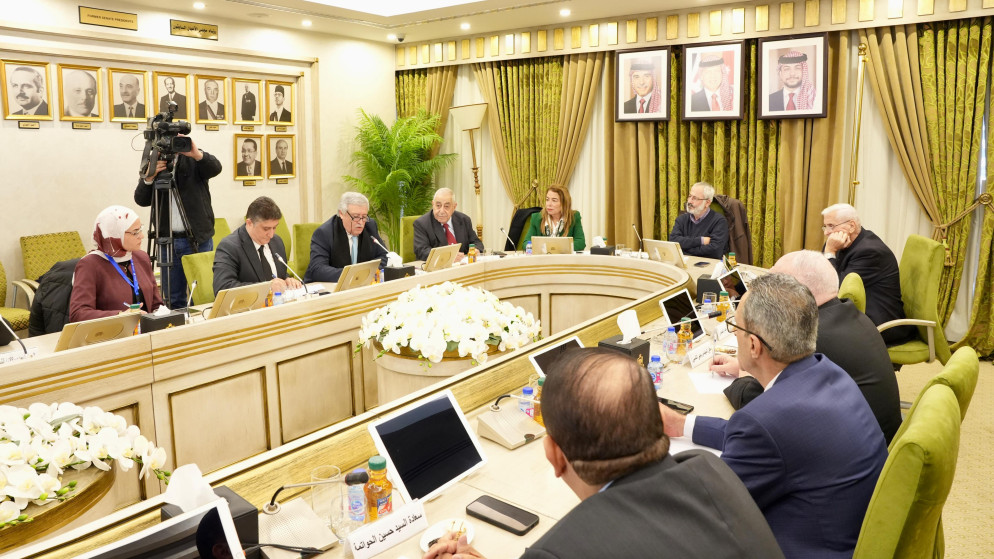 وزير النقل: حريصون على دعم قطاع النقل لمواجهة تداعيات الأزمات الإقليمية