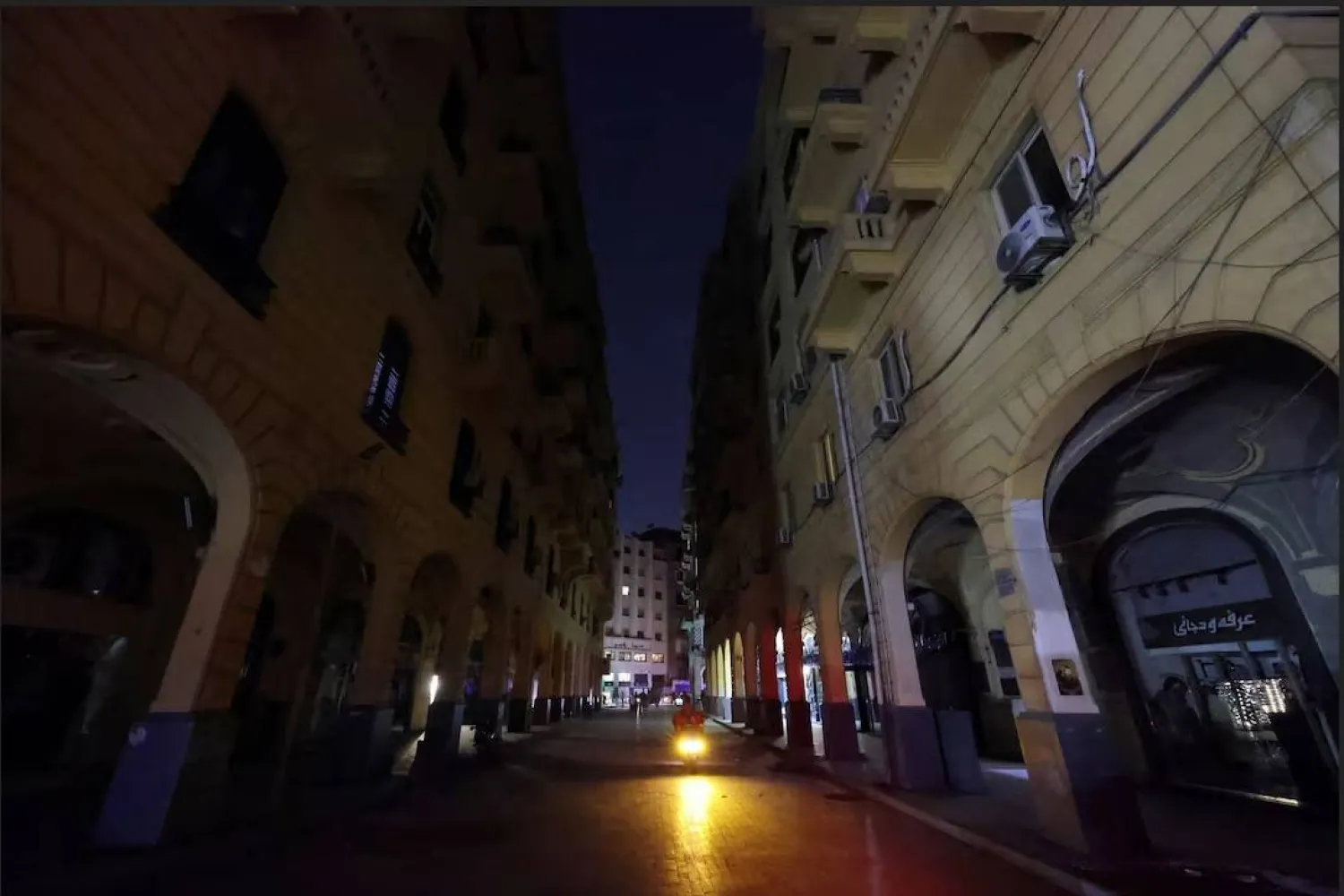 مصر ترفع أسعار الكهرباء للقطاع التجاري بنسب تصل إلى 90 %