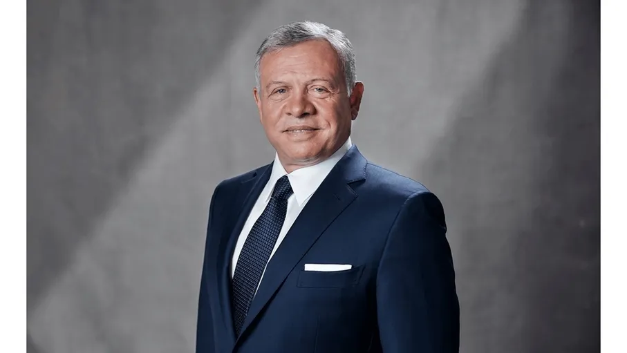 الملك يتلقى اتصالا هاتفيا من رئيس الوزراء الإسباني وينبه من خطورة تفاقم الأعباء الاقتصادية