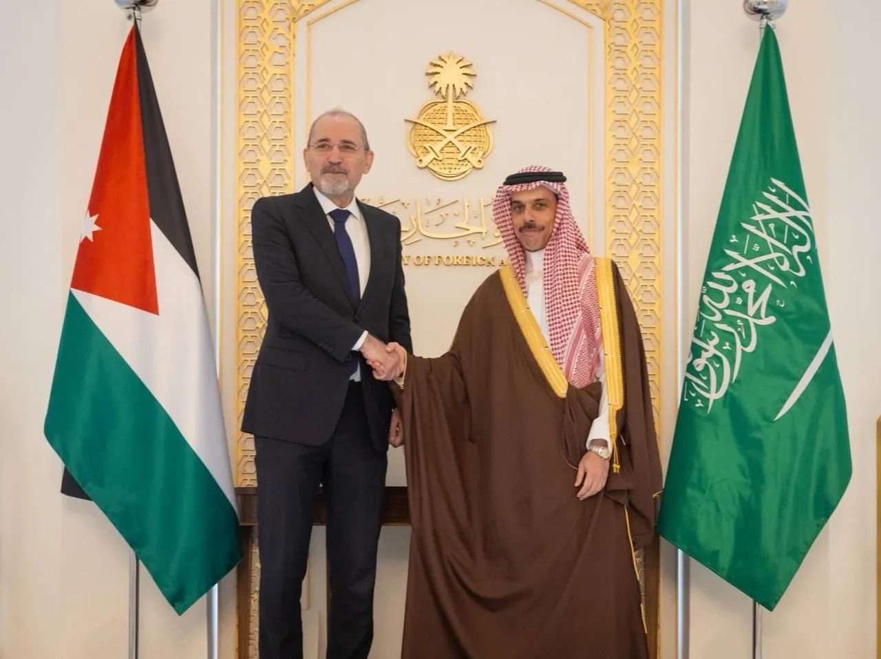 الأردن والسعودية يؤكدان تضامنهما في مواجهة الاعتداءات الإيرانية على دول عربية