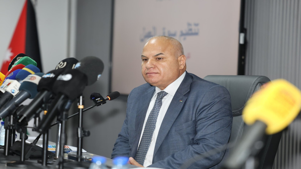 وزير العمل: مقترحات العمل النيابية لقانون الضمان قيد الدراسة