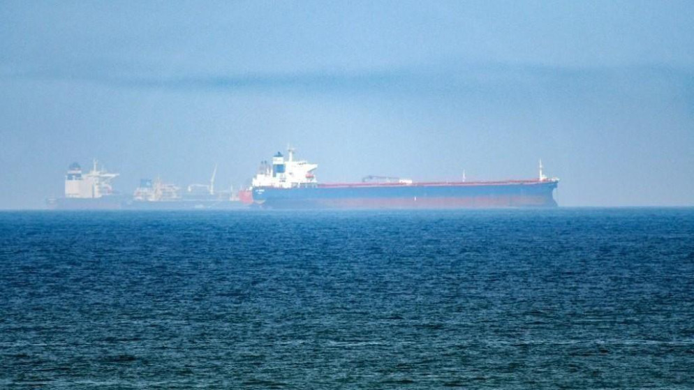 الجيش الأميركي يفرض سيطرة بحرية في خليج عُمان وبحر العرب