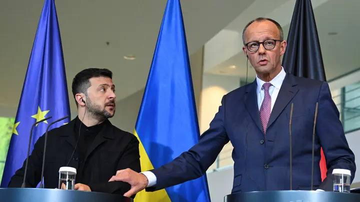 المستشار الألماني يستضيف زيلينسكي اليوم