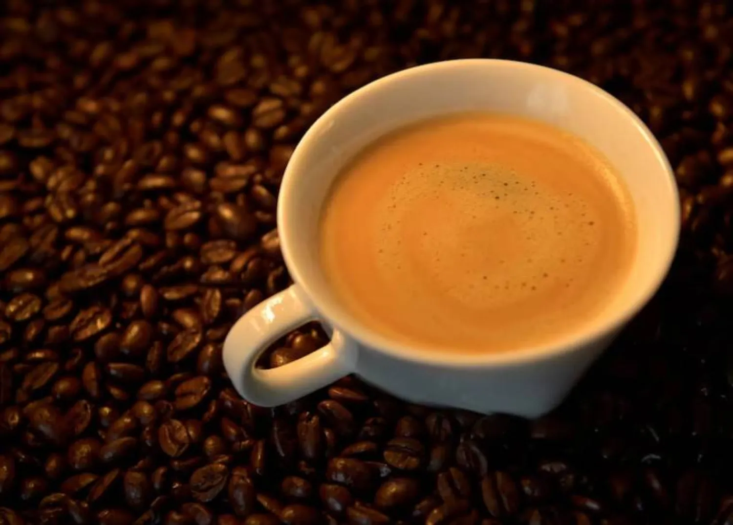 ماذا يفعل شرب القهوة صباحاً بصحة الأمعاء