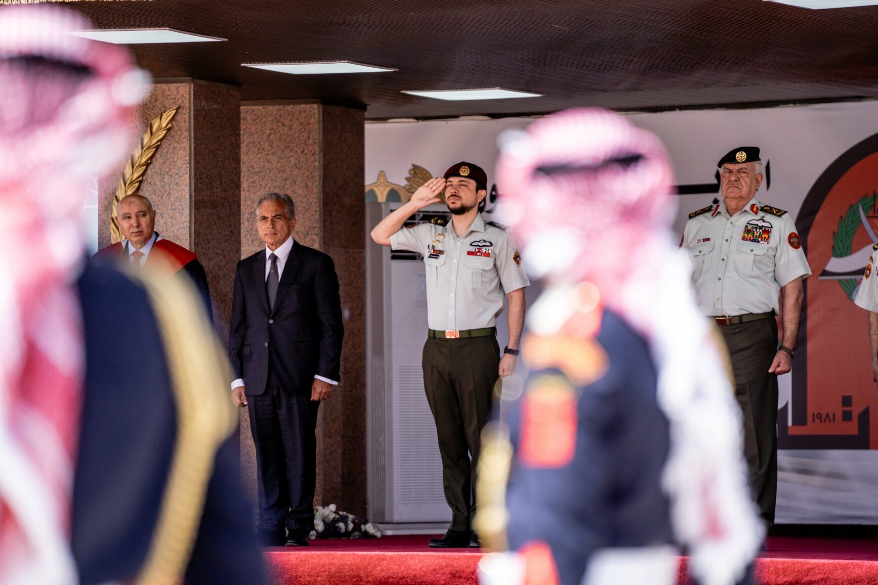 مندوبا عن الملك ولي العهد يرعى حفل تخريج الفوج الـ 34 من الجناح العسكري بمؤتة
