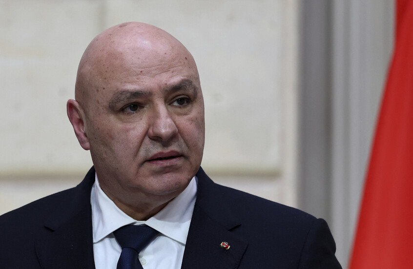 عون: على إيران عدم التدخل في شؤون لبنان