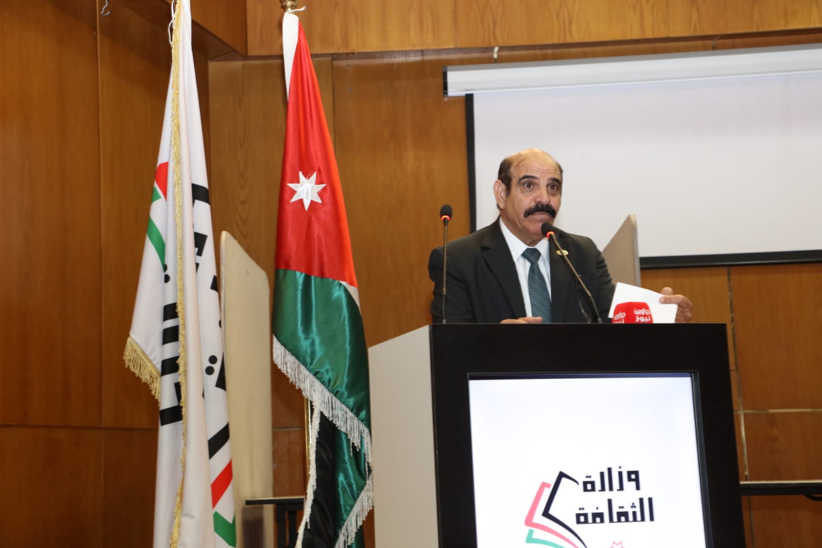 الشاعر عليان العدوان رئيسًا لاتحاد الكتاب والأدباء الأردنيين