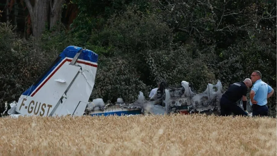 مقتل 11 شخصا في حادث تحطم طائرة مدنية في شرق فرنسا