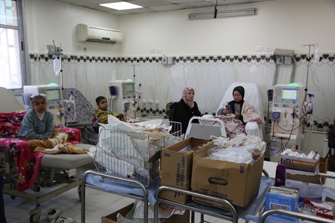 مجمع الشفاء الطبي في غزة: نحو 60٪ من أجهزة غسيل الكلى توقفت عن العمل