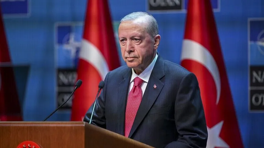 الرئيس أردوغان يعزي في وفاة أمير قطر السابق الشيخ حمد