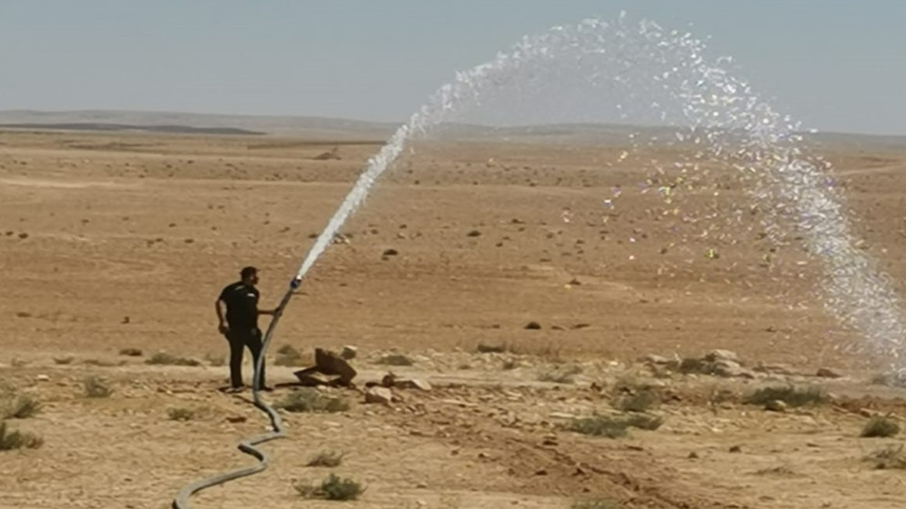 ضبط اعتداء على خط مياه رئيسي يغذي مجمعا سكنيا وصهاريج في عين الباشا