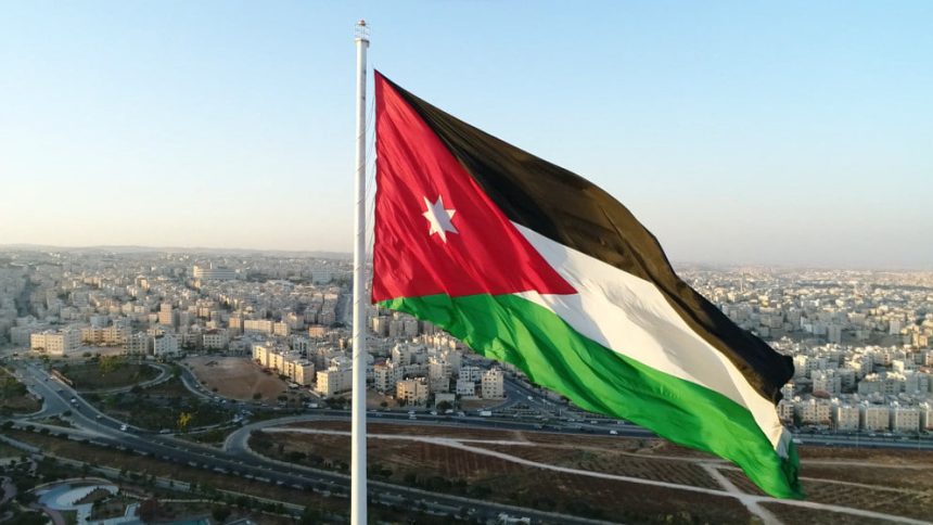 اعتراض وإسقاط 4 صواريخ دخلت المجال الجوي الأردني قادمة من إيران