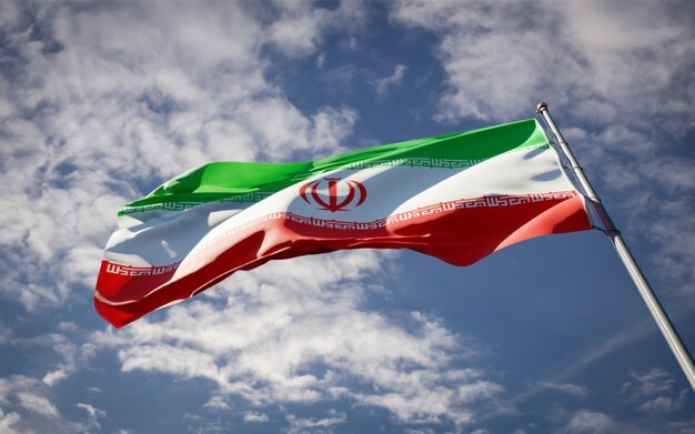 إيران: مضيق هرمز خط أحمر ونحذر من استهداف البنية التحتية في البلاد