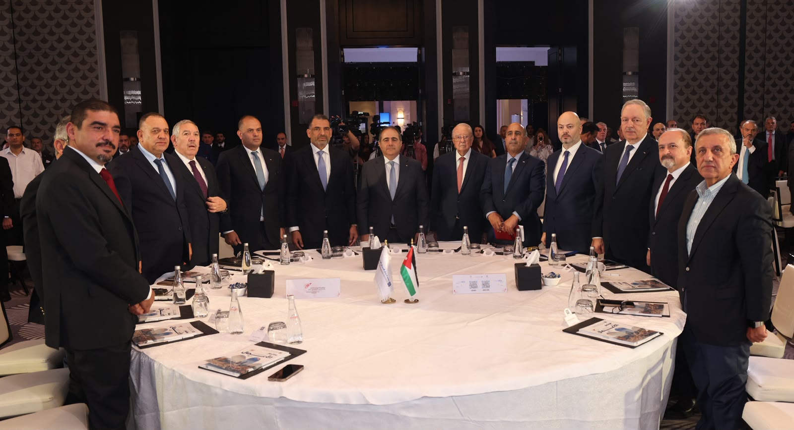 أبو غزالة خلال افتتاح مؤتمر رجال الأعمال والمستثمرين الأردنيين في الخارج: القطاع الخاص شريك رئيسي