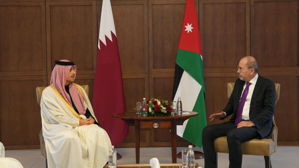 الصفدي ونظيره القطري يبحثان خفض التصعيد وتعزيز الاستقرار الإقليمي